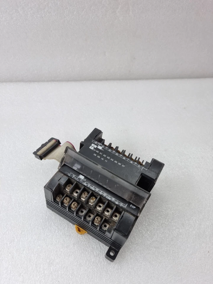 OMRON 20EDR1 CP1W-20EDR1 IN/OUT UNIT 24V CP1W20EDR1